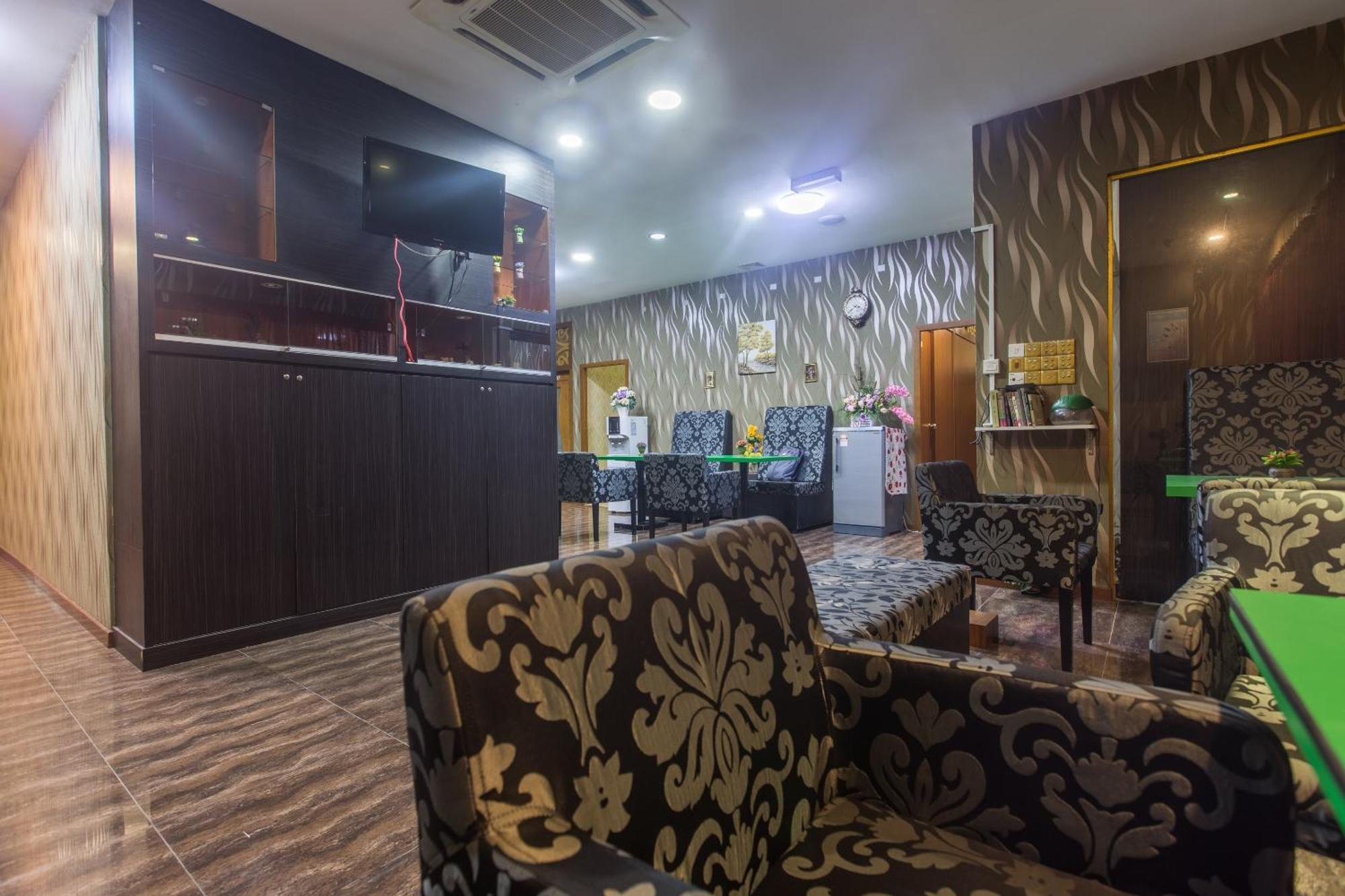 Spot On 89858 Rebecca'S Homes Kota Kinabalu Dış mekan fotoğraf