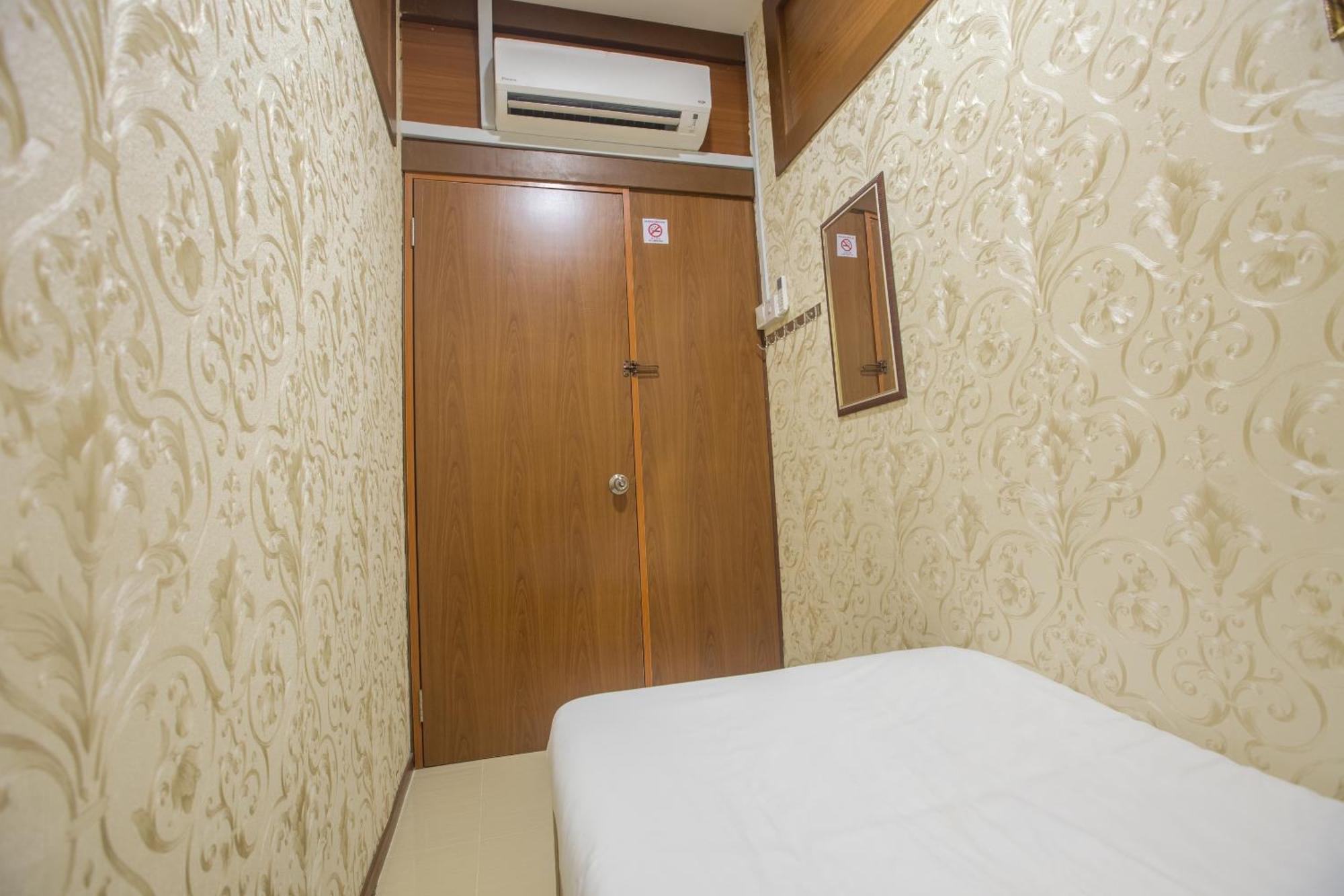 Spot On 89858 Rebecca'S Homes Kota Kinabalu Dış mekan fotoğraf